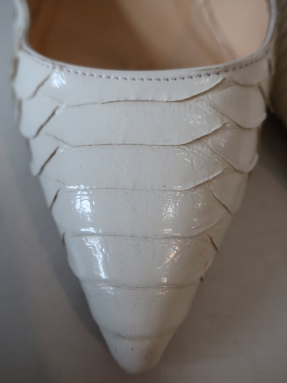 Authentic Christian Louboutin White So Kate Python Leather Heel Pump 38.5 US/8.5 - Picture 3 of 16